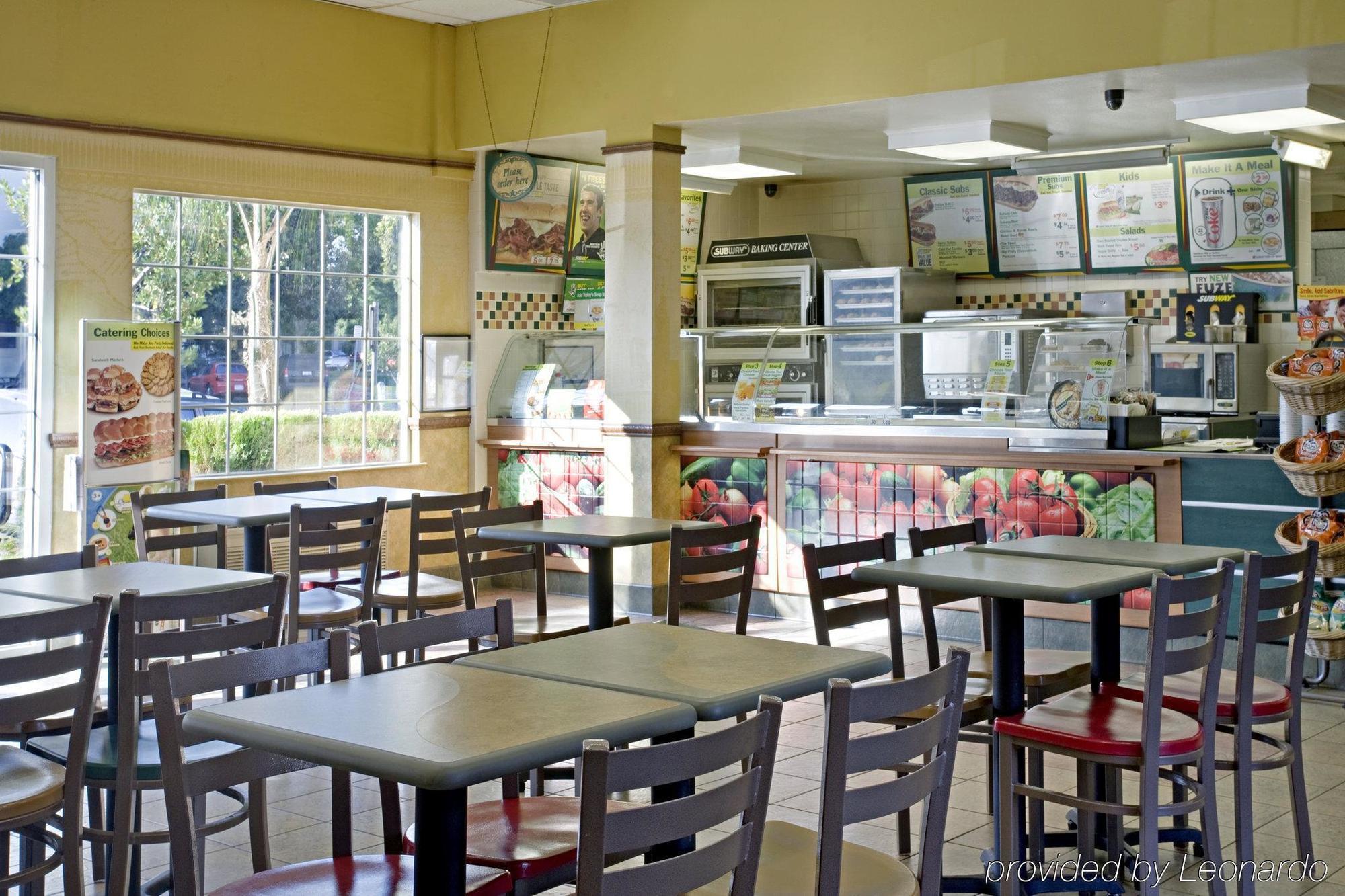Dream Inn Fresno Ristorante foto