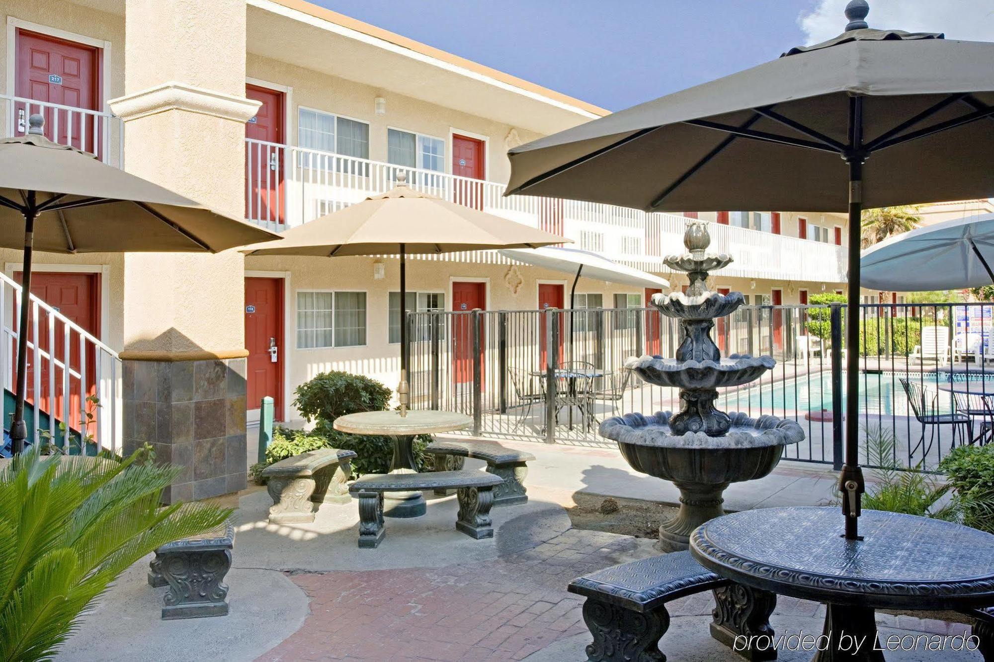 Dream Inn Fresno Esterno foto