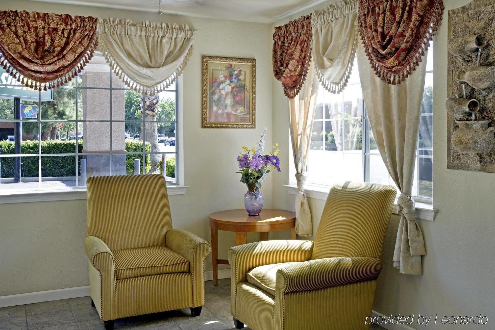 Dream Inn Fresno Interno foto